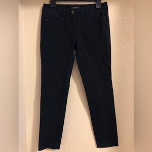 WHBM Black Skinny Light Weight Denim Stretch Fit Size 2r